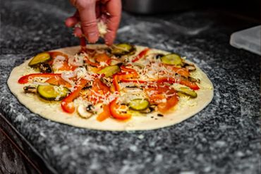 pizza en préparation